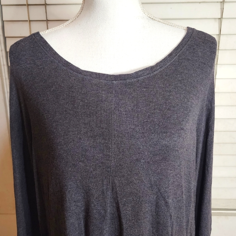 H by Bordeaux Women's Long-sleeved Lightweight Sweater - Picture 8 of 11